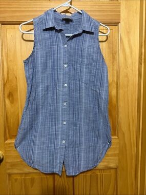 LOFT Blue Striped Sleeveless Button-Up Shirt, size Small.
